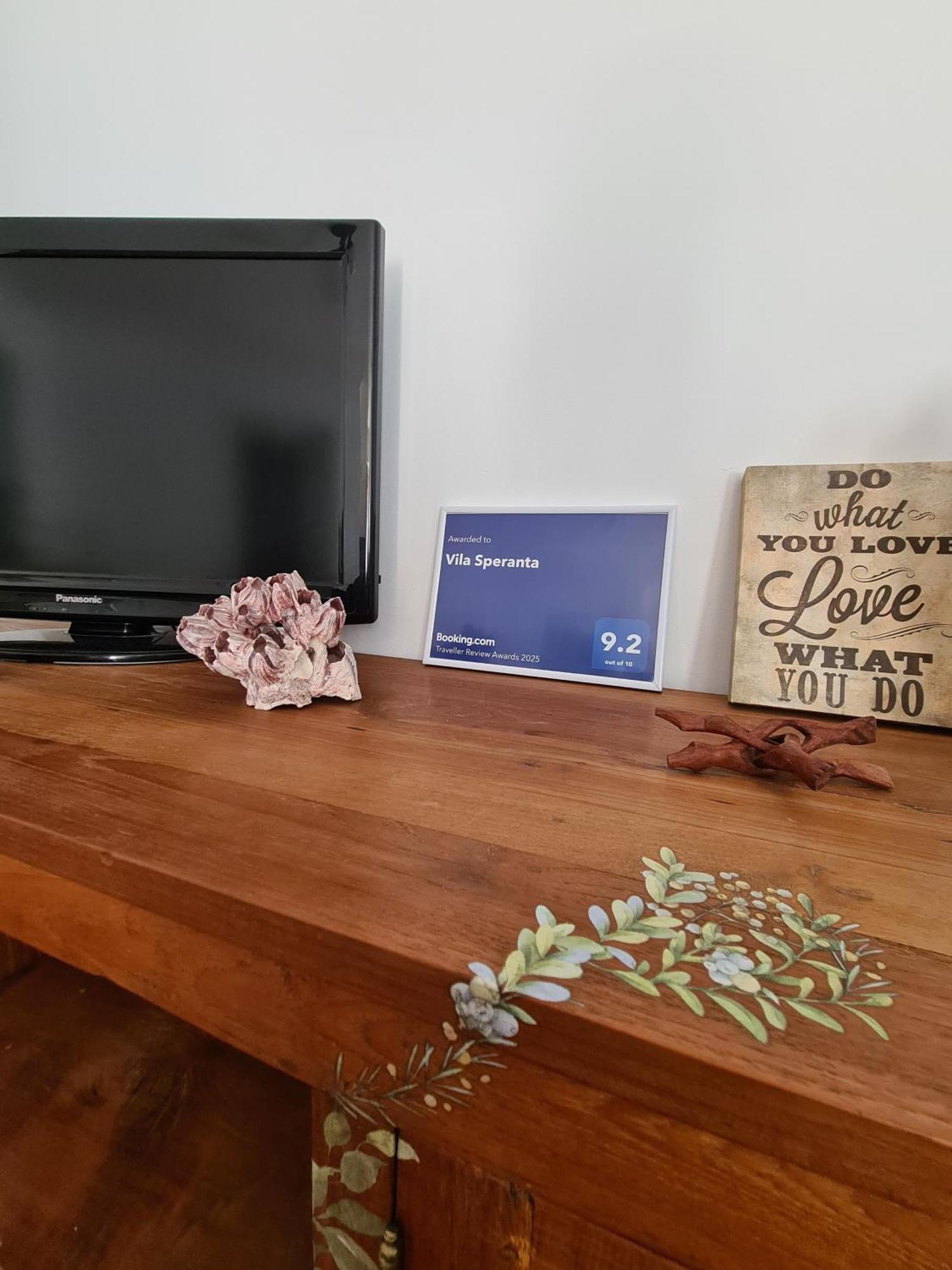 Vila Speranta Pleşcoi 외부 사진